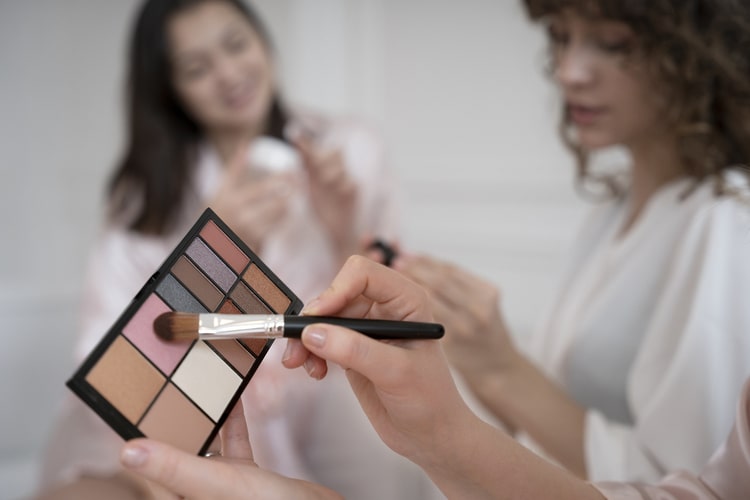 Leia mais sobre o artigo Dicas de maquiagem para seu dia à dia